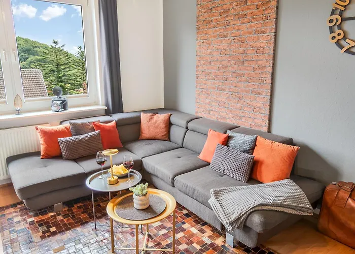 Neu Ruhige Und Gemuetliche Mit Balkon Appartement *